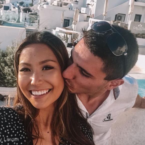 Meet your Posher, Tiffany - Picture 1 of 1